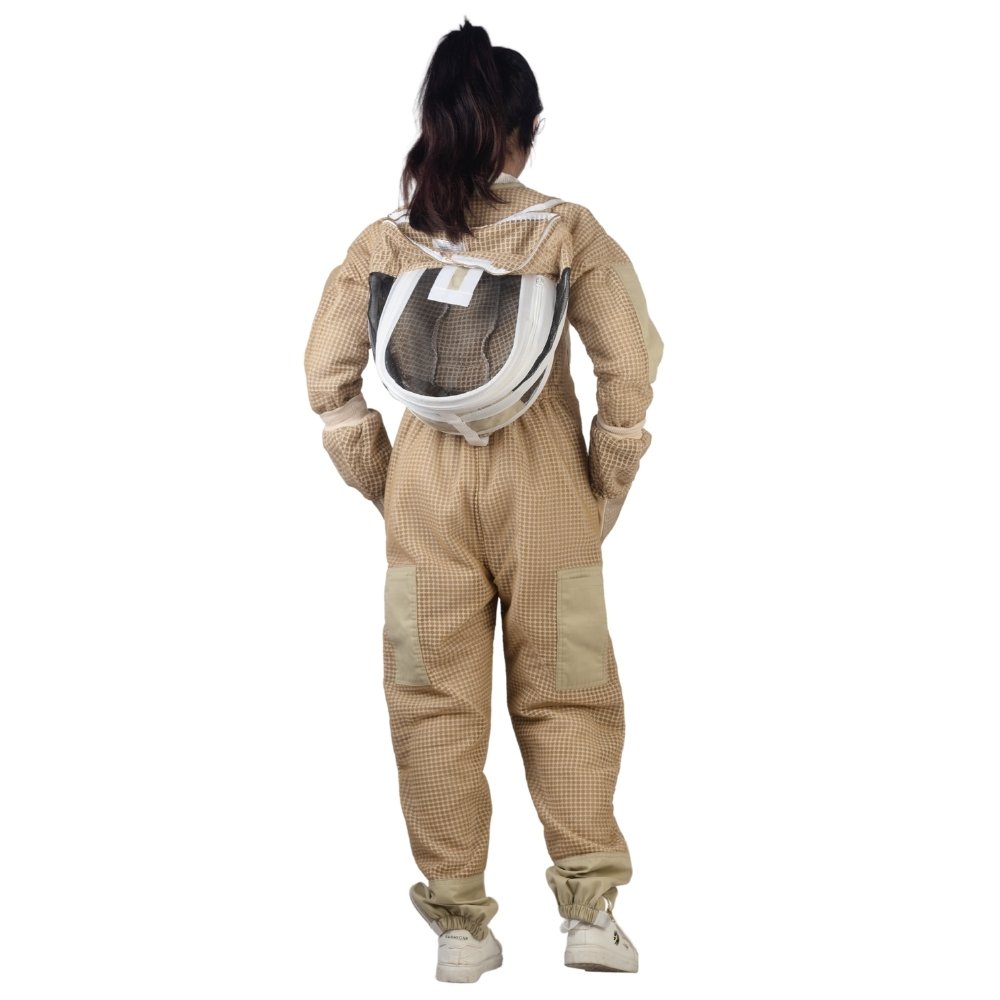 HiveGuard Natural Mesh Beekeeping Suit - Image 4