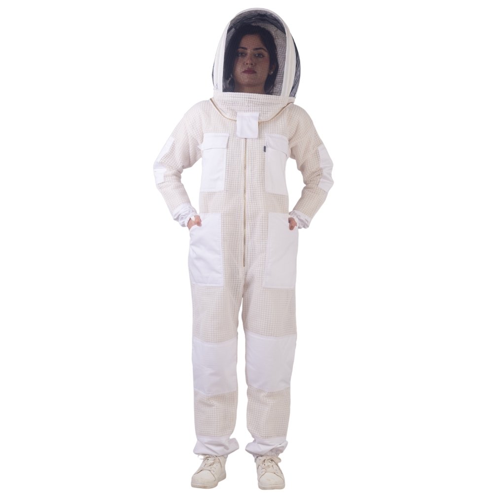 Unise 3 Layer Beesuit front view with round protective veil and breathable three-layer mesh fabric